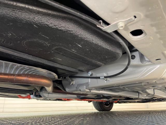 シエンタ ハイブリッドZ 10型ディスプレイオーディオ 両側電動ドア 全周囲カメラ 衝突被害軽減システム 禁煙車 コーナーセンサー スマートキー LEDヘッド ETC クルコン 車線逸脱警報 オートライト オートエアコン(21枚目)