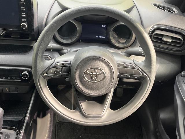 ヤリス G ディスプレイオーディオ 全周囲カメラ 衝突被害軽減システム 禁煙車 コーナーセンサー スマートキー オートハイビーム 車線逸脱警報 オートライト オートエアコン Bluetooth(11枚目)