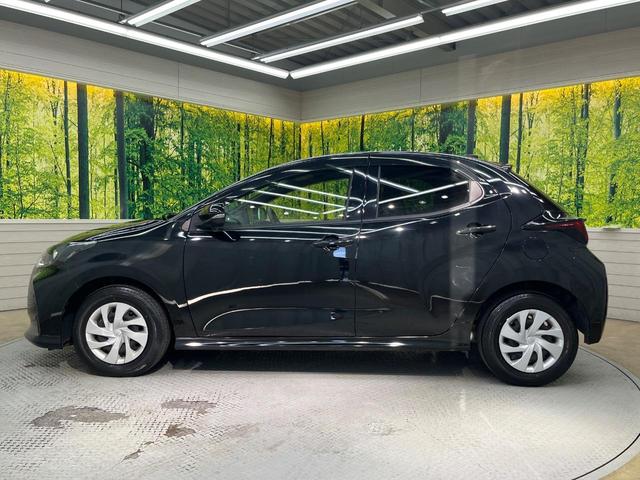 ヤリス G ディスプレイオーディオ 全周囲カメラ 衝突被害軽減システム 禁煙車 コーナーセンサー スマートキー オートハイビーム 車線逸脱警報 オートライト オートエアコン Bluetooth(25枚目)