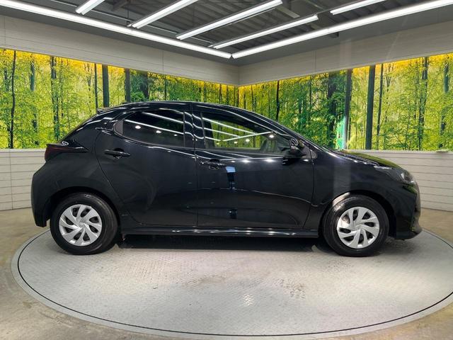 ヤリス G ディスプレイオーディオ 全周囲カメラ 衝突被害軽減システム 禁煙車 コーナーセンサー スマートキー オートハイビーム 車線逸脱警報 オートライト オートエアコン Bluetooth(26枚目)