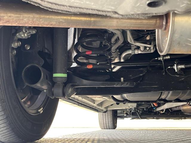 セレナ e-パワー ハイウェイスターV ディスプレイオーディオ 両側電動ドア 後席モニター 全周囲カメラ 衝突被害軽減システム レーダークルーズ 禁煙車 コーナーセンサー スマートキー LEDヘッド ETC オートライト オートエアコン(21枚目)