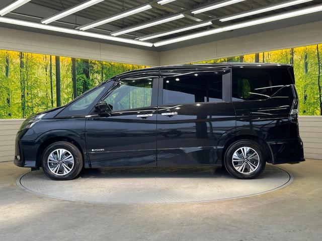 セレナ e-パワー ハイウェイスターV ディスプレイオーディオ 両側電動ドア 後席モニター 全周囲カメラ 衝突被害軽減システム レーダークルーズ 禁煙車 コーナーセンサー スマートキー LEDヘッド ETC オートライト オートエアコン(25枚目)