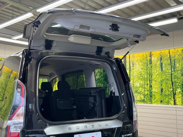 セレナ e-パワー ハイウェイスターV ディスプレイオーディオ 両側電動ドア 後席モニター 全周囲カメラ 衝突被害軽減システム レーダークルーズ 禁煙車 コーナーセンサー スマートキー LEDヘッド ETC オートライト オートエアコン(68枚目)