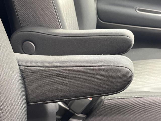 セレナ e-パワー ハイウェイスターV ディスプレイオーディオ 両側電動ドア 後席モニター 全周囲カメラ 衝突被害軽減システム レーダークルーズ 禁煙車 コーナーセンサー スマートキー LEDヘッド ETC オートライト オートエアコン(76枚目)