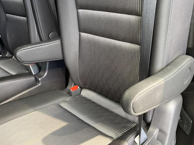 セレナ e-パワー ハイウェイスターV ディスプレイオーディオ 両側電動ドア 後席モニター 全周囲カメラ 衝突被害軽減システム レーダークルーズ 禁煙車 コーナーセンサー スマートキー LEDヘッド ETC オートライト オートエアコン(78枚目)