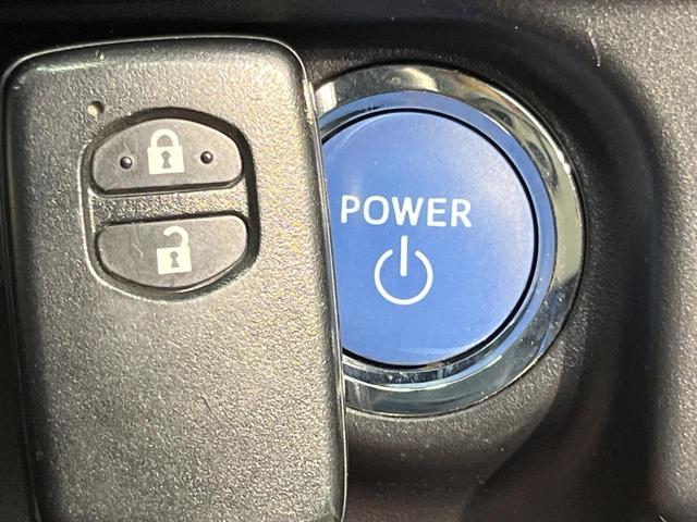 アクア Sスタイルブラック 純正SDナビ バックカメラ 衝突被害軽減システム 禁煙車 スマートキー LEDヘッド ビルトインETC オートハイビーム 車線逸脱警報 オートライト オートエアコン 純正15インチアルミ(7枚目)