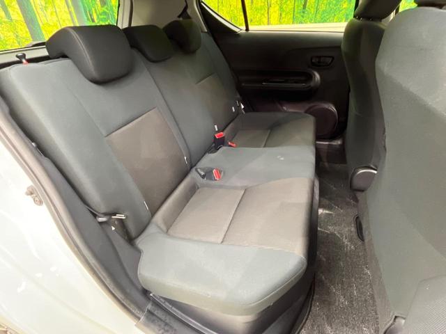 アクア Sスタイルブラック 純正SDナビ バックカメラ 衝突被害軽減システム 禁煙車 スマートキー LEDヘッド ビルトインETC オートハイビーム 車線逸脱警報 オートライト オートエアコン 純正15インチアルミ(9枚目)