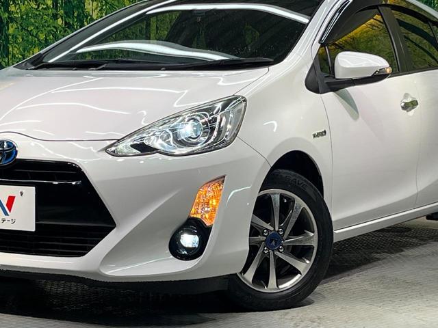 アクア Sスタイルブラック 純正SDナビ バックカメラ 衝突被害軽減システム 禁煙車 スマートキー LEDヘッド ビルトインETC オートハイビーム 車線逸脱警報 オートライト オートエアコン 純正15インチアルミ(13枚目)