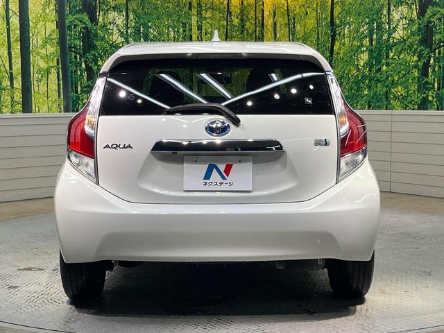 アクア Sスタイルブラック 純正SDナビ バックカメラ 衝突被害軽減システム 禁煙車 スマートキー LEDヘッド ビルトインETC オートハイビーム 車線逸脱警報 オートライト オートエアコン 純正15インチアルミ(15枚目)