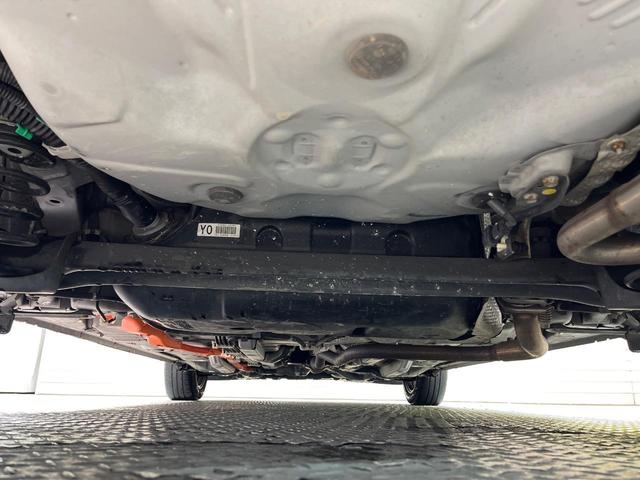 アクア Sスタイルブラック 純正SDナビ バックカメラ 衝突被害軽減システム 禁煙車 スマートキー LEDヘッド ビルトインETC オートハイビーム 車線逸脱警報 オートライト オートエアコン 純正15インチアルミ(19枚目)