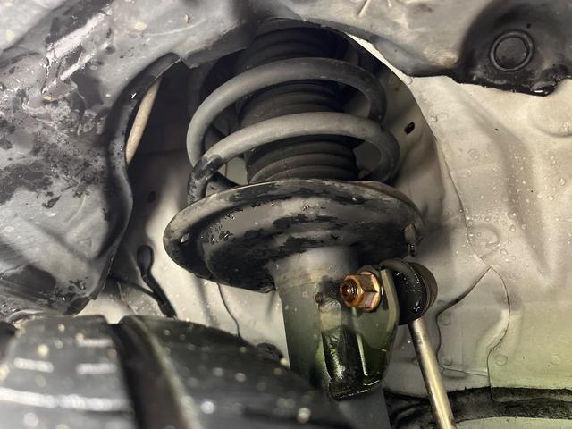 アクア Sスタイルブラック 純正SDナビ バックカメラ 衝突被害軽減システム 禁煙車 スマートキー LEDヘッド ビルトインETC オートハイビーム 車線逸脱警報 オートライト オートエアコン 純正15インチアルミ(21枚目)