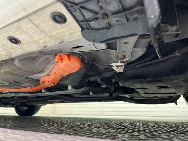 アクア Sスタイルブラック 純正SDナビ バックカメラ 衝突被害軽減システム 禁煙車 スマートキー LEDヘッド ビルトインETC オートハイビーム 車線逸脱警報 オートライト オートエアコン 純正15インチアルミ(23枚目)