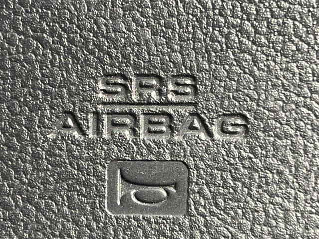 アクア Sスタイルブラック 純正SDナビ バックカメラ 衝突被害軽減システム 禁煙車 スマートキー LEDヘッド ビルトインETC オートハイビーム 車線逸脱警報 オートライト オートエアコン 純正15インチアルミ(61枚目)