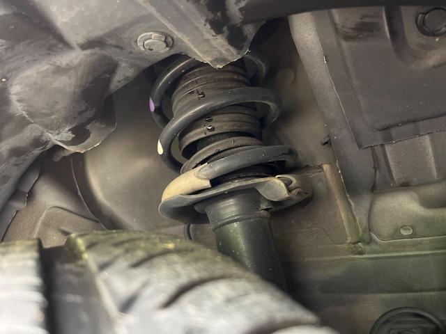 ノート Ｘ　ＤＩＧ－Ｓ　エマージェンシーブレーキパッケージ　純正ＳＤナビ　バックカメラ　衝突被害軽減システム　スマートキー　ＥＴＣ　車線逸脱警報　オートエアコン　Ｂｌｕｅｔｏｏｔｈ　ＣＤ　ＤＶＤ再生　地デジ　プライバシーガラス　盗難防止装置　電動格納ミラー（21枚目）