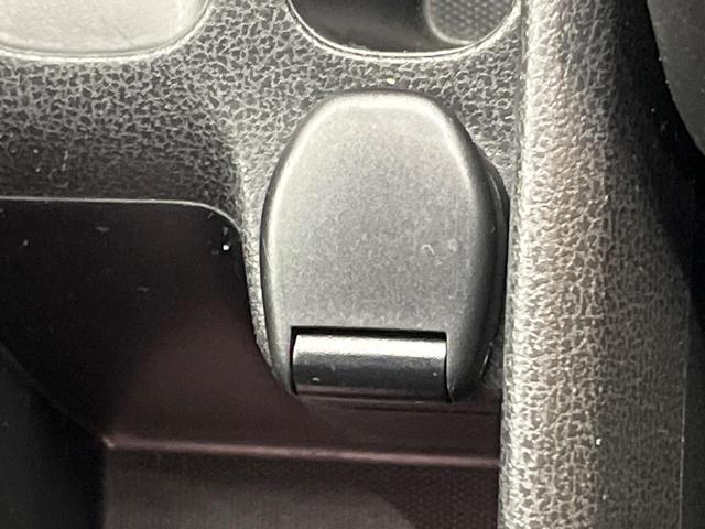 ノート Ｘ　ＤＩＧ－Ｓ　エマージェンシーブレーキパッケージ　純正ＳＤナビ　バックカメラ　衝突被害軽減システム　スマートキー　ＥＴＣ　車線逸脱警報　オートエアコン　Ｂｌｕｅｔｏｏｔｈ　ＣＤ　ＤＶＤ再生　地デジ　プライバシーガラス　盗難防止装置　電動格納ミラー（46枚目）