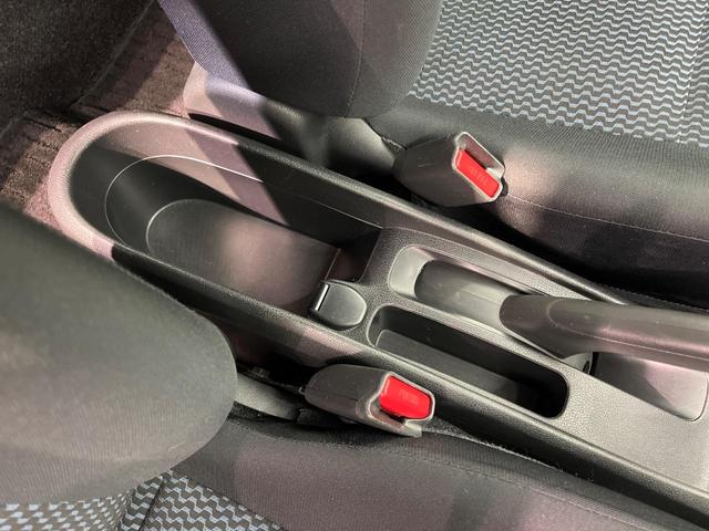 ノート Ｘ　ＤＩＧ－Ｓ　エマージェンシーブレーキパッケージ　純正ＳＤナビ　バックカメラ　衝突被害軽減システム　スマートキー　ＥＴＣ　車線逸脱警報　オートエアコン　Ｂｌｕｅｔｏｏｔｈ　ＣＤ　ＤＶＤ再生　地デジ　プライバシーガラス　盗難防止装置　電動格納ミラー（61枚目）