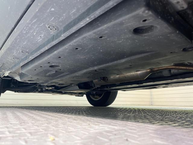 ヤリスクロス ハイブリッドG 全周囲カメラ 8型ナビ 衝突被害軽減システム 100V電源 レーダークルーズ 禁煙車 電動リアゲート コーナーセンサー スマートキー HIDヘッド ビルトインETC オートハイビーム 車線逸脱警報(35枚目)