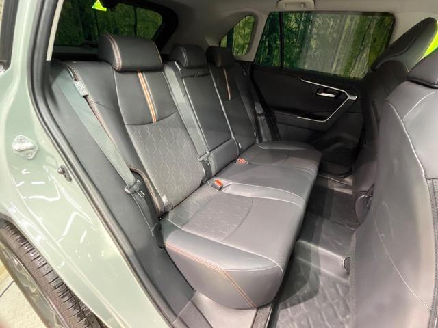 RAV4 アドベンチャー 4WD 純正ナビ サンルーフ バックカメラ 衝突被害軽減システム レーダークルーズ 禁煙車 前席シートエアコン パワーシート ドラレコ コーナーセンサー スマートキー LEDヘッド ETC2.0(9枚目)