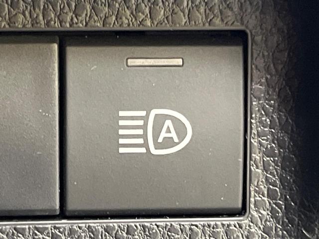 RAV4 アドベンチャー 4WD 純正ナビ サンルーフ バックカメラ 衝突被害軽減システム レーダークルーズ 禁煙車 前席シートエアコン パワーシート ドラレコ コーナーセンサー スマートキー LEDヘッド ETC2.0(43枚目)