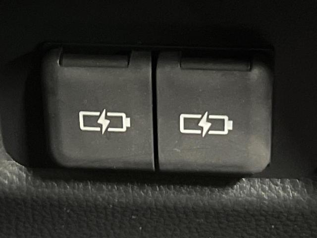 RAV4 アドベンチャー 4WD 純正ナビ サンルーフ バックカメラ 衝突被害軽減システム レーダークルーズ 禁煙車 前席シートエアコン パワーシート ドラレコ コーナーセンサー スマートキー LEDヘッド ETC2.0(45枚目)