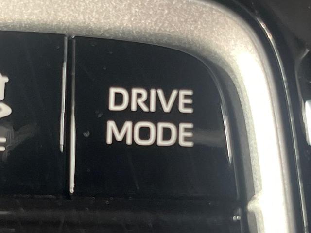 カローラクロス ハイブリッド G ディスプレイオーディオ バックカメラ 衝突被害軽減システム レーダークルーズ 禁煙車 コーナーセンサー スマートキー LEDヘッド ETC オートハイビーム 車線逸脱警報 オートライト オートエアコン(7枚目)