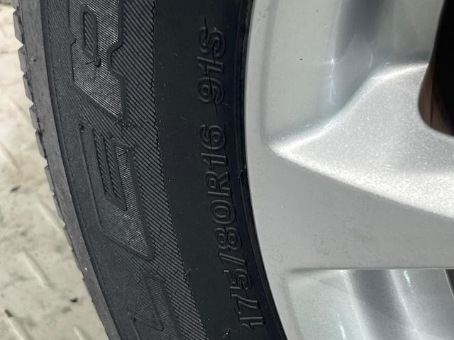 ジムニー ＸＧ　６ＭＴ　４ＷＤ　純正ＳＤナビ　衝突被害軽減システム　禁煙車　ＥＴＣ　オートハイビーム　車線逸脱警報　オートライト　純正１６インチアルミ　Ｂｌｕｅｔｏｏｔｈ　ＣＤ　ＤＶＤ再生　フルセグ（31枚目）