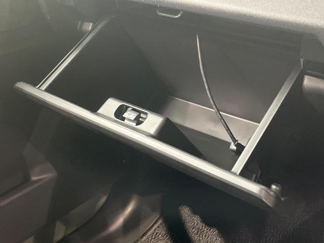 ジムニー ＸＧ　６ＭＴ　４ＷＤ　純正ＳＤナビ　衝突被害軽減システム　禁煙車　ＥＴＣ　オートハイビーム　車線逸脱警報　オートライト　純正１６インチアルミ　Ｂｌｕｅｔｏｏｔｈ　ＣＤ　ＤＶＤ再生　フルセグ（52枚目）