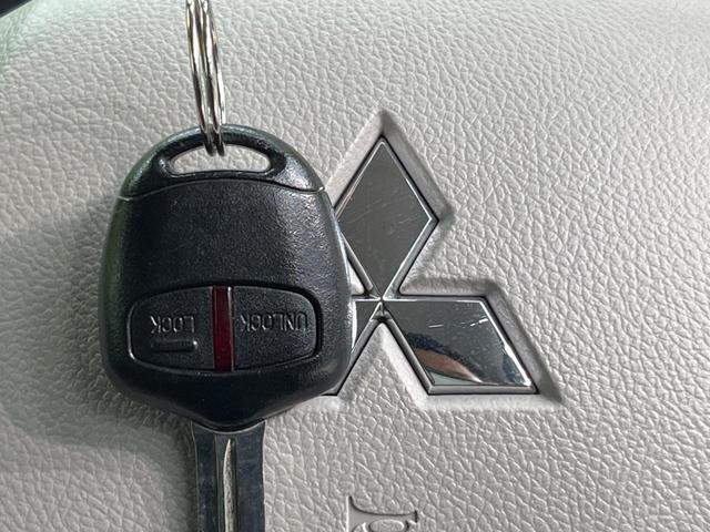 eKワゴン E e-アシスト SDナビ バックカメラ 衝突被害軽減システム 禁煙車 シートヒーター コーナーセンサー ETC Bluetooth CD DVD再生 フルセグ 盗難防止装置 プライバシーガラス ドアバイザー(44枚目)