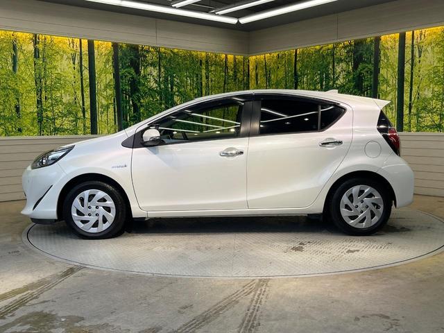 アクア Sスタイルブラック 純正9インチナビ バックカメラ プリクラッシュセーフテ 禁煙車 コーナーセンサー スマートキー ETC オートマチックハイビーム 車線逸脱警報 誤発進抑制機能 オートライト オートエアコン(25枚目)