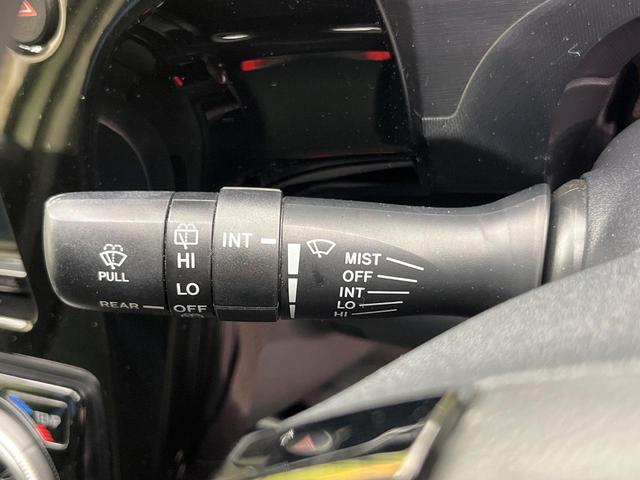 アクア Sスタイルブラック 純正9インチナビ バックカメラ プリクラッシュセーフテ 禁煙車 コーナーセンサー スマートキー ETC オートマチックハイビーム 車線逸脱警報 誤発進抑制機能 オートライト オートエアコン(67枚目)