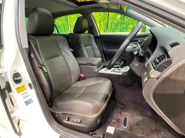 クラウン 2.5アスリート アニバーサリーエディション 純正ナビ バックカメラ 禁煙車 レザーシート シートエアコン シートヒーター パワーシート スマートキー HIDヘッド ETC クルコン オートライト オートエアコン 18インチAW CD/DVD再生(8枚目)