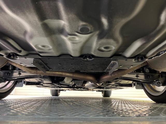 クラウン 2.5アスリート アニバーサリーエディション 純正ナビ バックカメラ 禁煙車 レザーシート シートエアコン シートヒーター パワーシート スマートキー HIDヘッド ETC クルコン オートライト オートエアコン 18インチAW CD/DVD再生(19枚目)