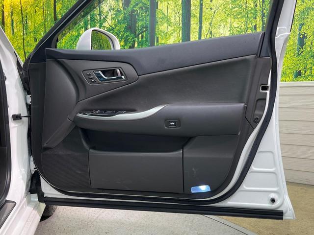 クラウン 2.5アスリート アニバーサリーエディション 純正ナビ バックカメラ 禁煙車 レザーシート シートエアコン シートヒーター パワーシート スマートキー HIDヘッド ETC クルコン オートライト オートエアコン 18インチAW CD/DVD再生(47枚目)