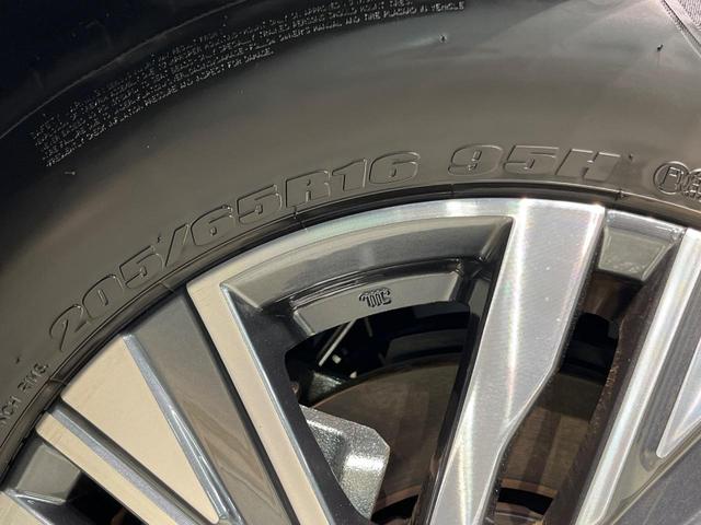 セレナ ｅ－パワー　ハイウェイスターＶ　両側電動スライド　１２．３型ナビ　全周囲カメラ　エマージェンシーブレーキ　プロパイロット　禁煙車　前後ドラレコ　コーナーセンサー　レーンキープ　ＬＥＤヘッド　ＥＴＣ　オートマチックハイビーム（76枚目）