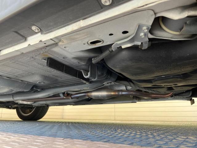 キックス Ｘ　純正ＳＤナビ　全周囲カメラ　衝突被害軽減システム　レーダークルーズ　禁煙車　ハーフレザーシート　コーナーセンサー　スマートキー　ＬＥＤヘッド　ビルトインＥＴＣ　オートライト　オートエアコン（23枚目）