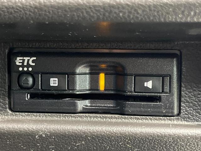 スペーシアカスタム ハイブリッドXSターボ 9型ナビ 両側電動ドア 全周囲カメラ 衝突被害軽減システム レーダークルーズ 禁煙車 ハーフレザーシート コーナーセンサー スマートキー LEDヘッド ビルトインETC オートハイビーム 車線逸脱警報(7枚目)