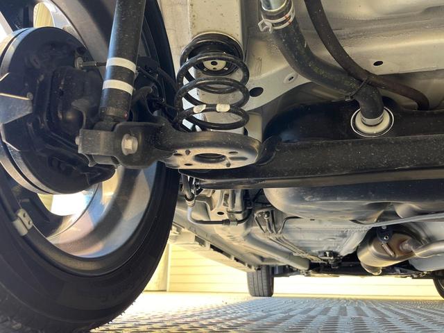 スペーシアカスタム ハイブリッドXSターボ 9型ナビ 両側電動ドア 全周囲カメラ 衝突被害軽減システム レーダークルーズ 禁煙車 ハーフレザーシート コーナーセンサー スマートキー LEDヘッド ビルトインETC オートハイビーム 車線逸脱警報(20枚目)