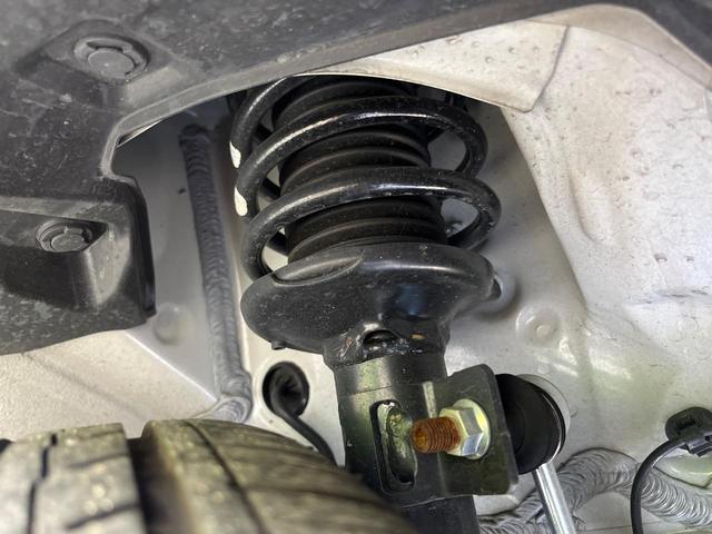 スペーシアカスタム ハイブリッドXSターボ 9型ナビ 両側電動ドア 全周囲カメラ 衝突被害軽減システム レーダークルーズ 禁煙車 ハーフレザーシート コーナーセンサー スマートキー LEDヘッド ビルトインETC オートハイビーム 車線逸脱警報(21枚目)