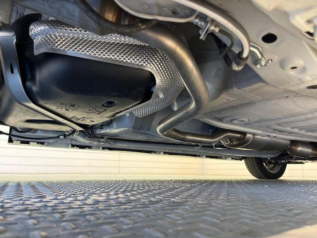 スペーシアカスタム ハイブリッドXSターボ 9型ナビ 両側電動ドア 全周囲カメラ 衝突被害軽減システム レーダークルーズ 禁煙車 ハーフレザーシート コーナーセンサー スマートキー LEDヘッド ビルトインETC オートハイビーム 車線逸脱警報(23枚目)