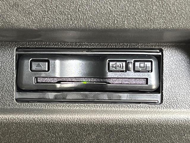 ジムニー ＸＣ　４ＷＤ　ディスプレイオーディオ　衝突被害軽減システム　禁煙車　コーナーセンサー　スマートキー　ＬＥＤヘッド　ＥＴＣ　クルコン　オートハイビーム　車線逸脱警報　オートエアコン　純正１６インチアルミ（6枚目）