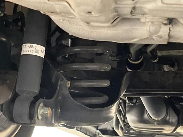 ステップワゴン ｅ：ＨＥＶスパーダ　両側電動スライド　純正９型ナビ　バックカメラ　ホンダセンシング　レーダークルーズ　禁煙車　パワーバックドア　ハーフレザーシート　コーナーセンサー　レーンキープ　スマートキー　ＬＥＤヘッド　ＥＴＣ（21枚目）