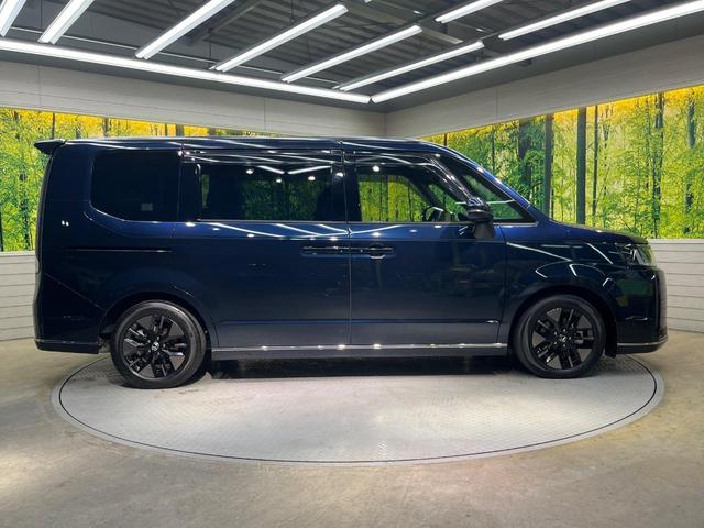 ステップワゴン ｅ：ＨＥＶスパーダ　両側電動スライド　純正９型ナビ　バックカメラ　ホンダセンシング　レーダークルーズ　禁煙車　パワーバックドア　ハーフレザーシート　コーナーセンサー　レーンキープ　スマートキー　ＬＥＤヘッド　ＥＴＣ（27枚目）