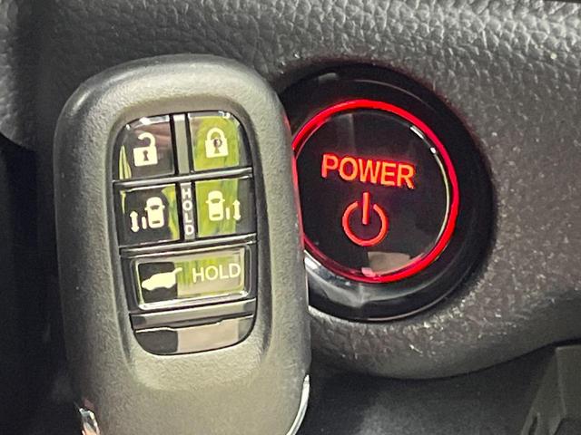 ステップワゴン ｅ：ＨＥＶスパーダ　両側電動スライド　純正９型ナビ　バックカメラ　ホンダセンシング　レーダークルーズ　禁煙車　パワーバックドア　ハーフレザーシート　コーナーセンサー　レーンキープ　スマートキー　ＬＥＤヘッド　ＥＴＣ（40枚目）