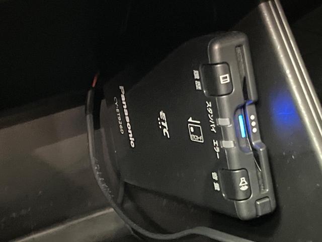 【ＥＴＣ】高速道路の料金所をストレスなく通過！話題のスポットやサービスエリアに多い「スマートＩＣ」利用時は必須のアイテムです。当店でセットアップを実施、ご納車当日からすぐにご利用いただけます！