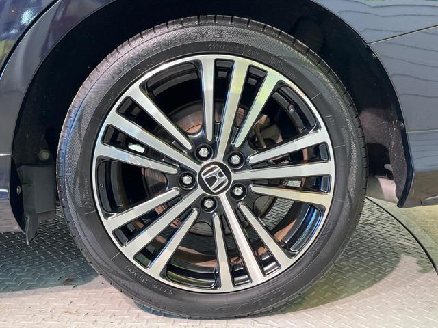 オデッセイ アブソルート・ＥＸ　純正ナビ　両側電動ドア　後席モニター　バックカメラ　禁煙車　ハーフレザーシート　パワーシート　スマートキー　ＬＥＤヘッド　ＥＴＣ　クルコン　純正１８インチアルミ　オートライト　デュアルエアコン（31枚目）