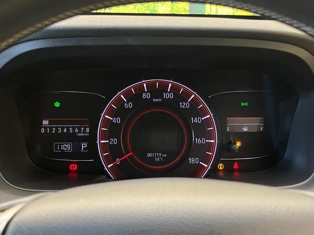 オデッセイ アブソルート・ＥＸ　純正ナビ　両側電動ドア　後席モニター　バックカメラ　禁煙車　ハーフレザーシート　パワーシート　スマートキー　ＬＥＤヘッド　ＥＴＣ　クルコン　純正１８インチアルミ　オートライト　デュアルエアコン（68枚目）