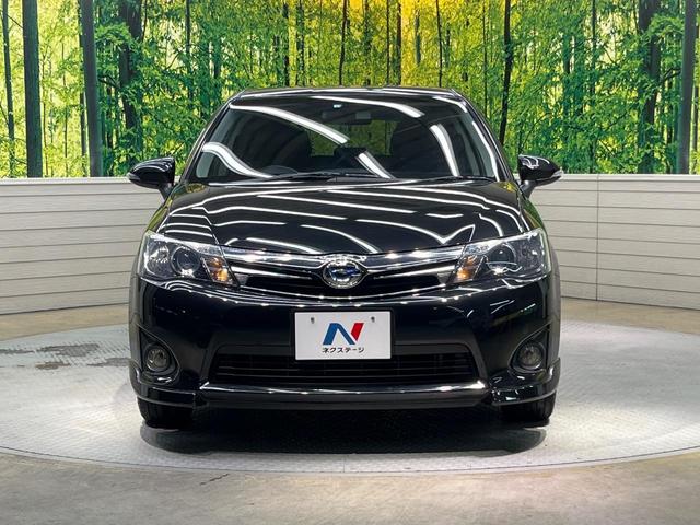 カローラフィールダー ハイブリッドＧ　エアロツアラー・ダブルバイビー　純正ナビ　バックカメラ　禁煙車　ハーフレザーシート　スマートキー　ＨＩＤヘッド　ＥＴＣ　１５インチＡＷ　オートライト　オートエアコン　Ｂｌｕｅｔｏｏｔｈ　ＣＤ再生　フルセグ　プライバシーガラス（14枚目）