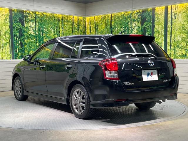 カローラフィールダー ハイブリッドＧ　エアロツアラー・ダブルバイビー　純正ナビ　バックカメラ　禁煙車　ハーフレザーシート　スマートキー　ＨＩＤヘッド　ＥＴＣ　１５インチＡＷ　オートライト　オートエアコン　Ｂｌｕｅｔｏｏｔｈ　ＣＤ再生　フルセグ　プライバシーガラス（26枚目）