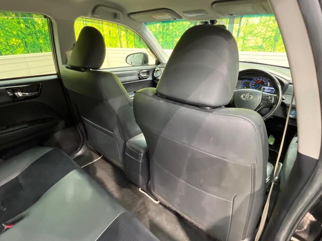 カローラフィールダー ハイブリッドＧ　エアロツアラー・ダブルバイビー　純正ナビ　バックカメラ　禁煙車　ハーフレザーシート　スマートキー　ＨＩＤヘッド　ＥＴＣ　１５インチＡＷ　オートライト　オートエアコン　Ｂｌｕｅｔｏｏｔｈ　ＣＤ再生　フルセグ　プライバシーガラス（37枚目）