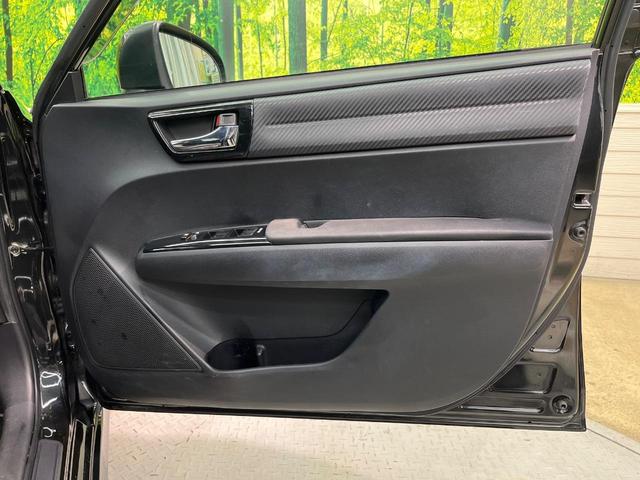 カローラフィールダー ハイブリッドＧ　エアロツアラー・ダブルバイビー　純正ナビ　バックカメラ　禁煙車　ハーフレザーシート　スマートキー　ＨＩＤヘッド　ＥＴＣ　１５インチＡＷ　オートライト　オートエアコン　Ｂｌｕｅｔｏｏｔｈ　ＣＤ再生　フルセグ　プライバシーガラス（41枚目）